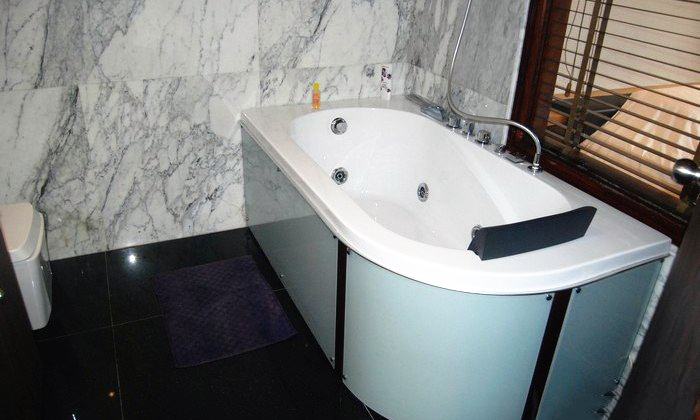 Brand New Apartment Rental in Hoan Kiem district, High Quality Amenities 6