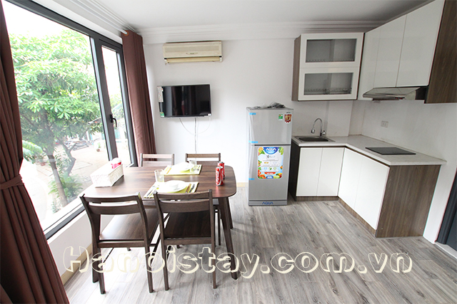 Cheap Apartment For rent in Tay Ho district, Hanoi 2
