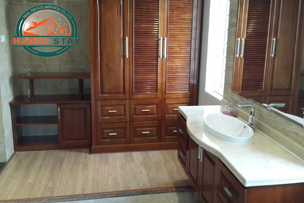 Deluxe Two Bedroom serviced Apartment For rent in Lang Ha str, Ba Dinh 11