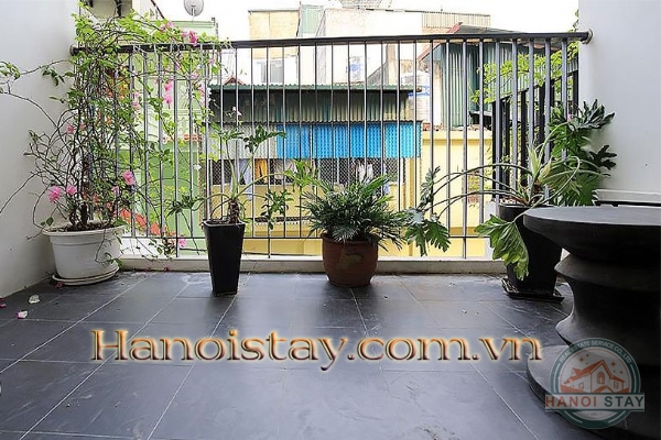 *Spectacular 2 Bedroom Rental in Tay Ho with charming interior laying out right on foreigner community* 13