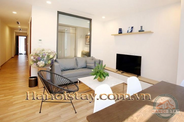 *Style, Charm & Comfort 02 BR Apartment Rental in Truc bach Area, Ba Dinh* 5