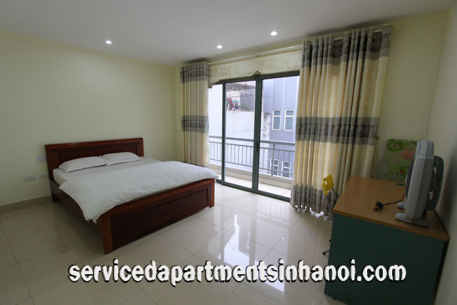 Very Cheap Two bedroom apartment for rent near Lang Ha str, Dong Da 4
