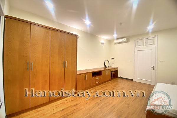 * Very Nice lake view & Big Yard 2 Bedroom apartment Rental in Quang An street, Tay ho* 8