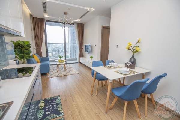 1 Bedroom Premium Apartment For Rent In Vinhomes Metropolis in Ba Dinh 1