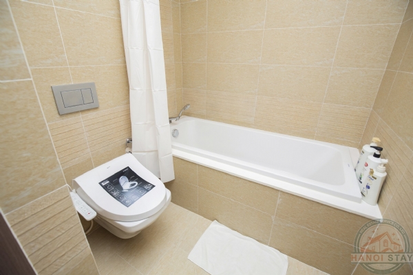 1 Bedroom Premium Apartment For Rent In Vinhomes Metropolis in Ba Dinh 12