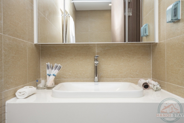 1 Bedroom Premium Apartment For Rent In Vinhomes Metropolis in Ba Dinh 13