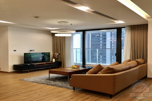 2 Nice Designed Bedroom Apartment For Rent In Vinhomes Metropolis 9