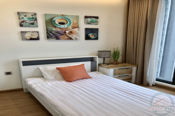2 Nice Designed Bedroom Apartment For Rent In Vinhomes Metropolis 14