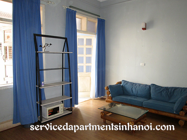 A lot of natural light one bedroom apartment in Thuy Khue for rent 2