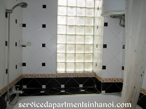 A lot of natural light one bedroom apartment in Thuy Khue for rent 6