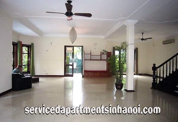A nice villa for rent with a big courtyard, swimming pool , Five bedroom 4