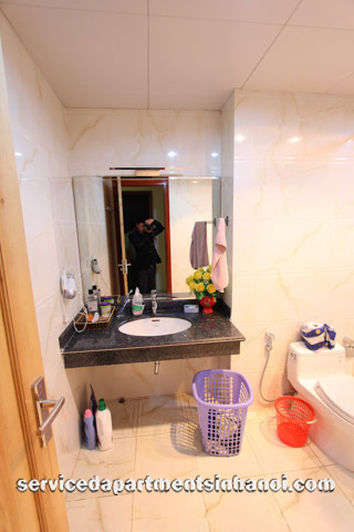 A one bedroom apartment with lake view in Ba Dinh 8