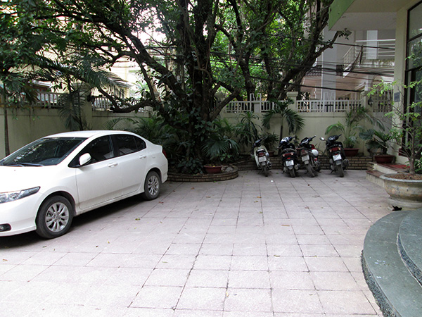 A peaceful home for rent in Tay Ho str, 1000$/month 11
