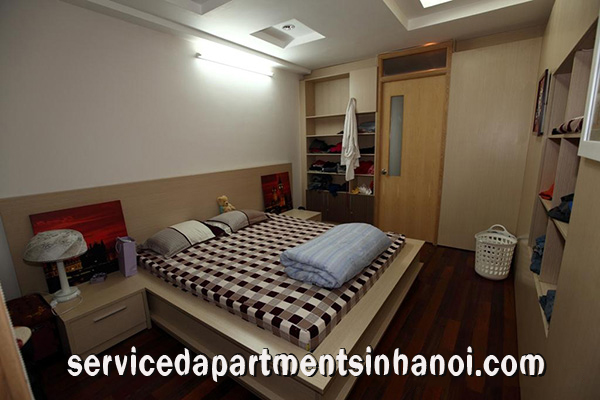A serviced apartment with balcony for rent near Hoan Kiem lake 4