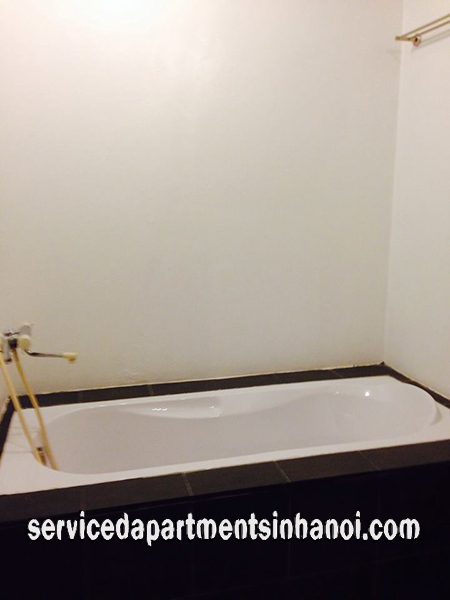 A stylish new studio flat for rent in Hoan Kiem 17