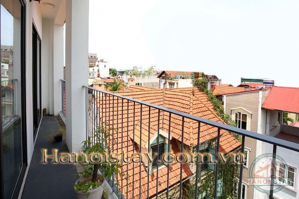 *Absolutely Beautiful 03 BR Duplex green terrace apartment rental in Xuan Dieu street, Tay Ho* 5