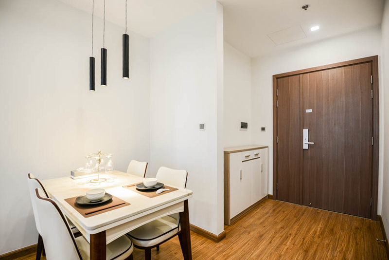 *Airy & Beautiful One Bedroom Apartment For Rent in Vinhomes Metropolis, Nice Amenities* 3
