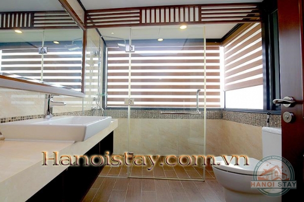 *Amazing Lake View Upgraded Luxury 03 Bedroom Apartment Rental in Xuan Dieu street, Tay Ho* 10