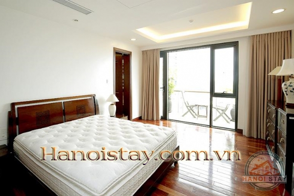 *Amazing Lake View Upgraded Luxury 03 Bedroom Apartment Rental in Xuan Dieu street, Tay Ho* 19