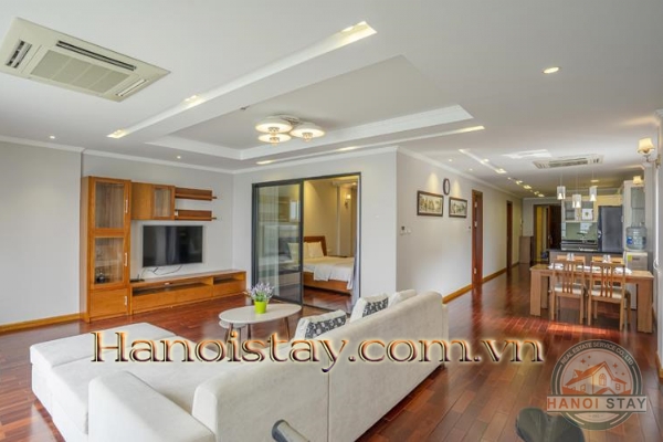 *Amazing Lakefront 02 bedroom apartment for rent in Xuan Dieu str, Tay ho* 2