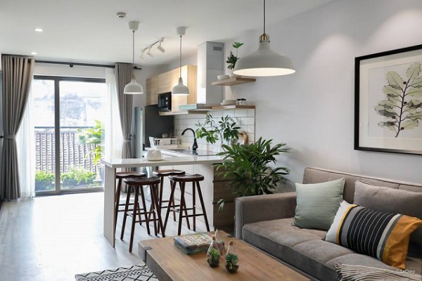 AMAZING SHINE BRIGHT 3 BR Apartment in CENTER OF DONG DA District 2