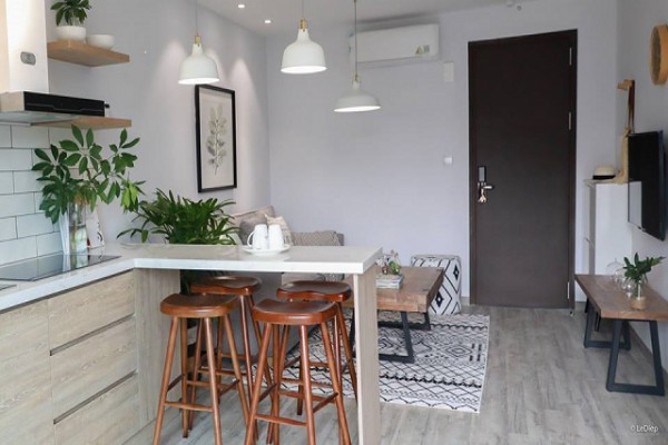 AMAZING SHINE BRIGHT 3 BR Apartment in CENTER OF DONG DA District 7
