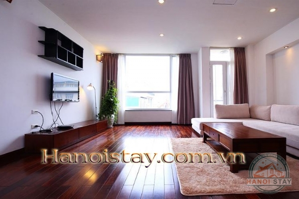 Amazing view and natural light 3 bedroom apartment rental in Westlake 2