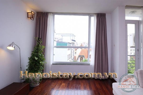 Amazing view and natural light 3 bedroom apartment rental in Westlake 3