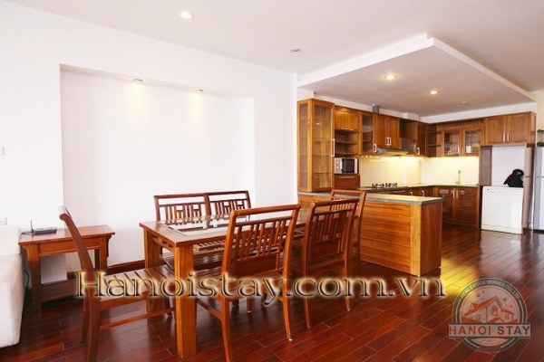 Amazing view and natural light 3 bedroom apartment rental in Westlake 7