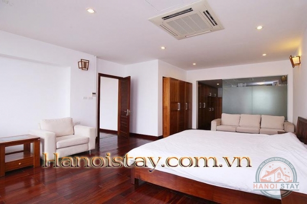Amazing view and natural light 3 bedroom apartment rental in Westlake 9