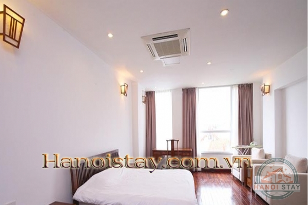 Amazing view and natural light 3 bedroom apartment rental in Westlake 10