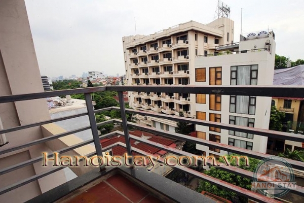 Amazing view and natural light 3 bedroom apartment rental in Westlake 18