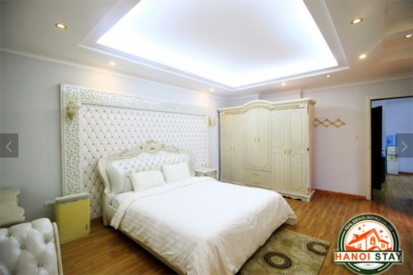 Apartment at High Floor with Beautiful Bonsai for rent in Lang Ha st, Dong Da 6
