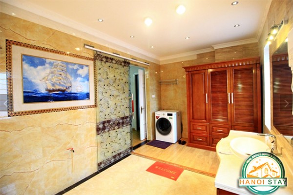 Apartment at High Floor with Beautiful Bonsai for rent in Lang Ha st, Dong Da 10