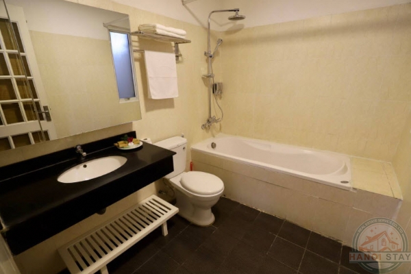 Apartment for rent in Linh Lang st, Ba Dinh, spacious living room, wooden floor 8