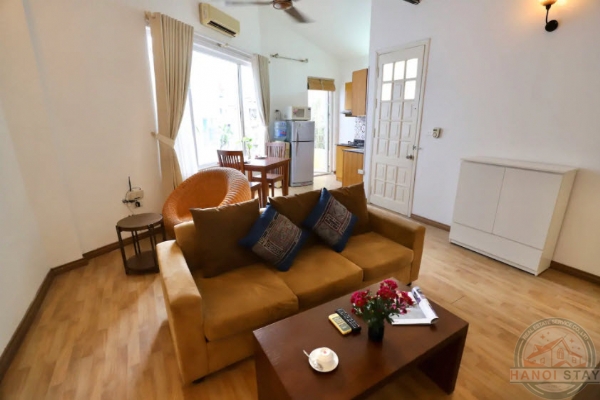 Apartment for rent in Linh Lang st, Ba Dinh, spacious living room, wooden floor 11