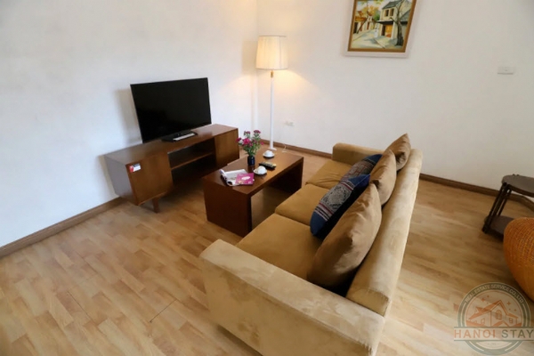 Apartment for rent in Linh Lang st, Ba Dinh, spacious living room, wooden floor 15