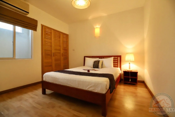 Apartment for rent in Linh Lang st, Ba Dinh, spacious living room, wooden floor 16