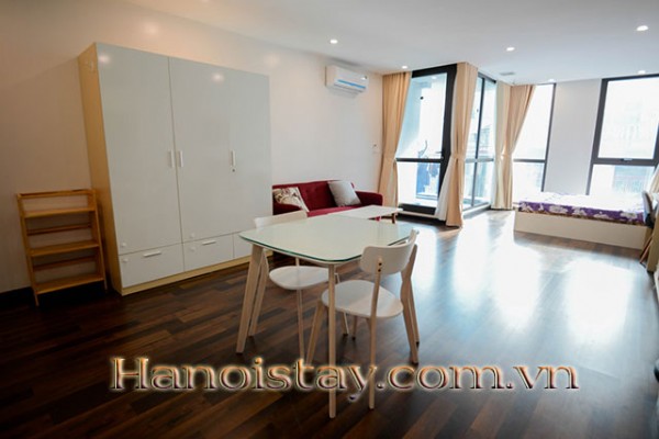 Apartment Rental Near Hoang Quoc Viet Street, @Modern Accommodation 4
