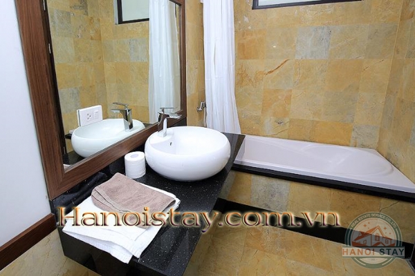 Are you looking for a modern 2 Bedroom apartment in Center of Tay Ho & Walking distance to West Lake? 12