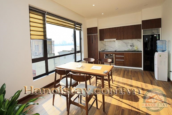 Are you looking for a modern 2 Bedroom apartment in Center of Tay Ho & Walking distance to West Lake? 7