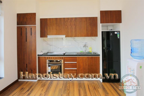 Are you looking for a modern 2 Bedroom apartment in Center of Tay Ho & Walking distance to West Lake? 8