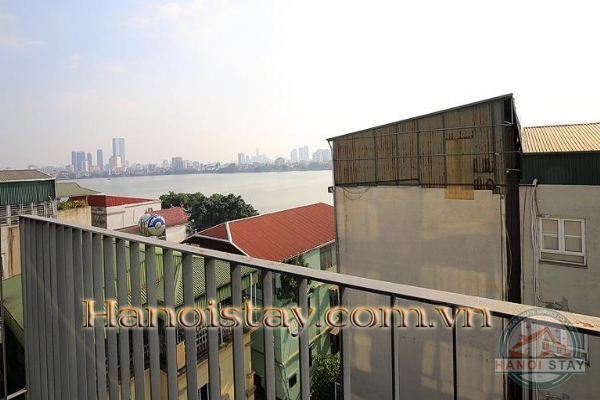 Are you looking for a modern 2 Bedroom apartment in Center of Tay Ho & Walking distance to West Lake? 9