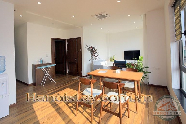 Are you looking for a modern 2 Bedroom apartment in Center of Tay Ho & Walking distance to West Lake? 13
