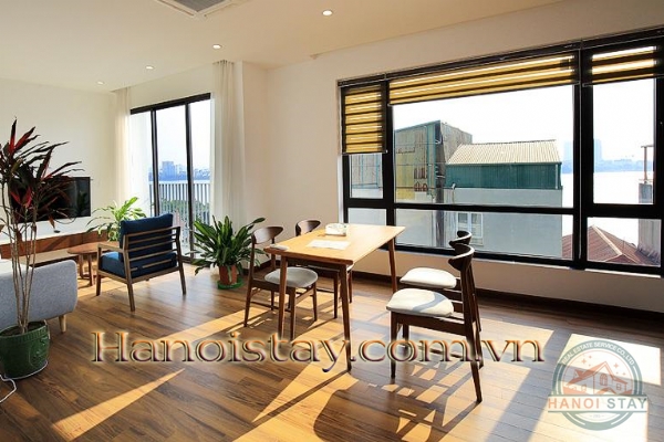 Are you looking for a modern 2 Bedroom apartment in Center of Tay Ho & Walking distance to West Lake? 20