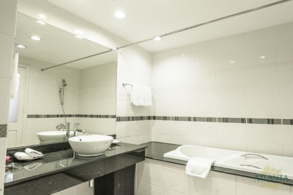 Atlanta Residences 9