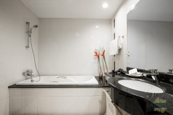 Atlanta Residences 25