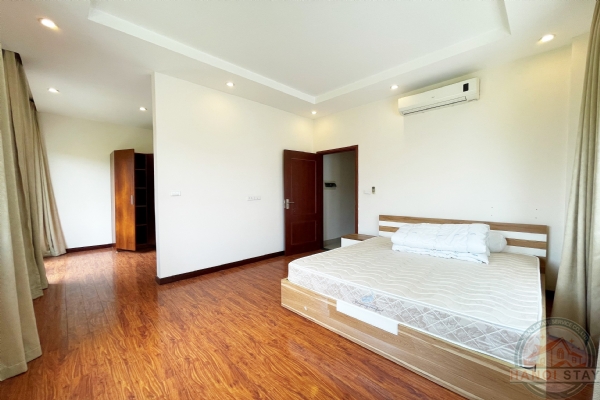 Beautiful 5 Bedroom Villa for rent in Vinhomes Riverside, Long Bien, Hoa Sua Area 7