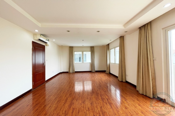 Beautiful 5 Bedroom Villa for rent in Vinhomes Riverside, Long Bien, Hoa Sua Area 13
