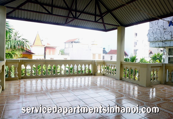 Beautiful Garden House for rent in Dang Thai Mai street, Tay Ho 2